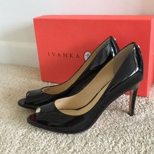 Ivanka Trump Black Peep Toe Patent Lthr Heel 8